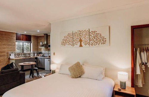 Balingup Resort | 220 m² Resort ∙ 3 bedrooms ∙ 10 guests