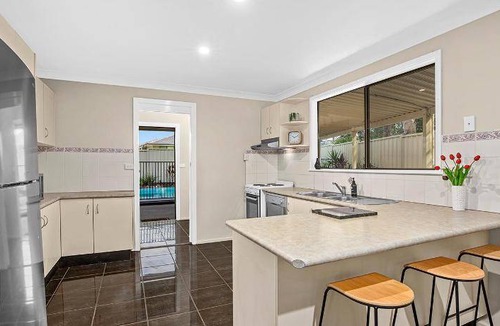 Emerald Beach House | 225 m² House ∙ 5 bedrooms ∙ 11 guests