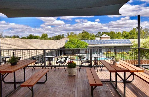 Cowra Hotel | 24 m² Hotel ∙ 10 guests