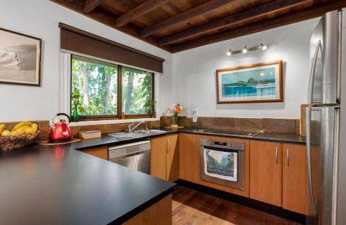 Suffolk Park House | 240 m² House ∙ 2 bedrooms ∙ 8 guests