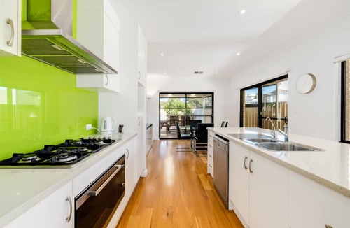 Henley Beach South House | 249 m² House ∙ 3 bedrooms ∙ 8 guests