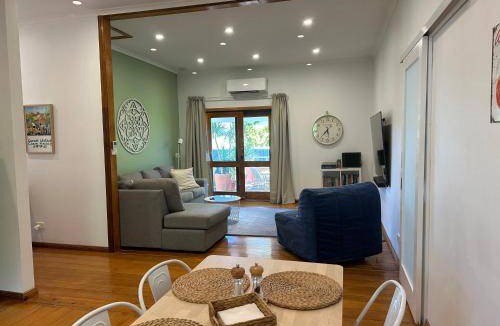 Clare House | 25 m² House ∙ 3 bedrooms ∙ 6 guests