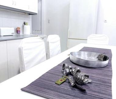Vyronas Apartment | 26 HoMe