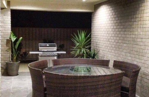 McLaren Vale Resort | 260 m² Resort ∙ 3 bedrooms ∙ 127 guests
