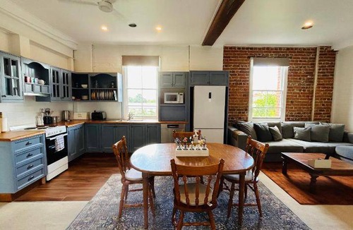 Bathurst Apartment | 298 m² Apartment ∙ 4 bedrooms ∙ 8 guests