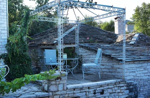 Ano Pedina House | 2bedrooms- stone building/Vikos Gorge, Epirus