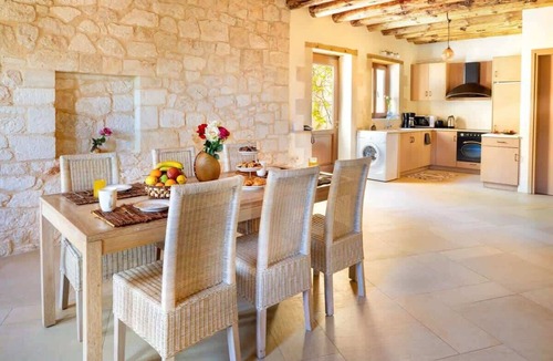 Provarma Villa | 2BR Stone House Heated Outdoor Jacuzzi & Sea View