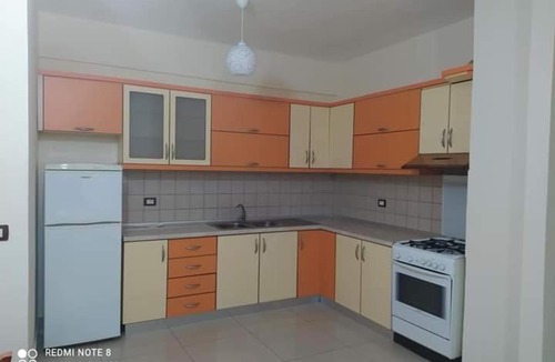Sheqi i Vogel Apartment | 2cd C&S