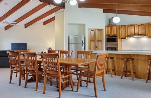 Merimbula Apartment | 3/11 Beach Street, Merimbula