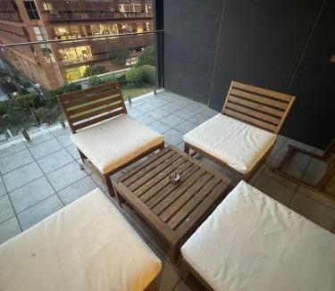 Pyrmont Apartment | 3 Bedroom Apartment with Parking and Pool Access