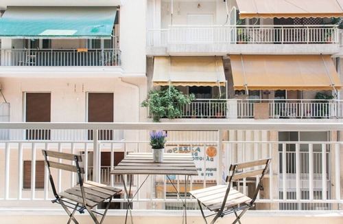 Koukaki Apartment | 3 bedrooms quiet safe apartment walk to Acropolis