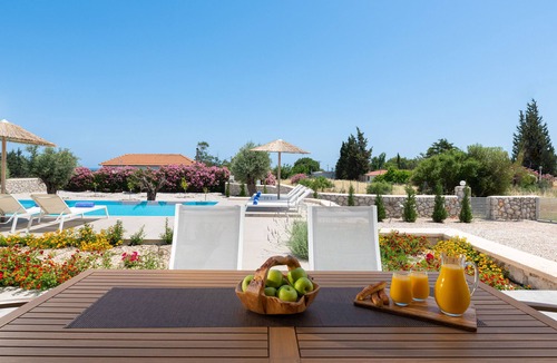 Gennadi Villa | 3 charming newly built semi-detached luxury villas