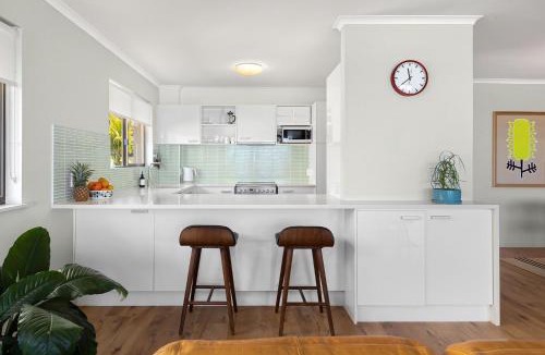 Sunrise Beach Apartment | 3 Kayannee, 5 Tingira Cres