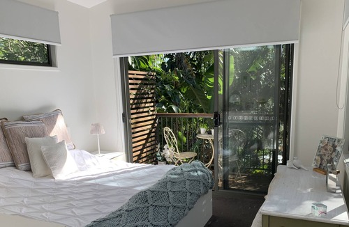Avalon Beach House | 3 Pavilions-2 homes in 1-surrounded by nature -10m walk to beach