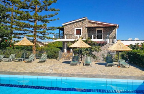 Old Hersonissos Apartment | 30 m² Apartment ∙ 1 bedroom ∙ 4 guests