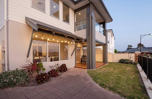 Dunsborough House | 300 m² House ∙ 3 bedrooms ∙ 6 guests