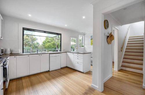 Somers House | 300 m² House ∙ 3 bedrooms ∙ 8 guests