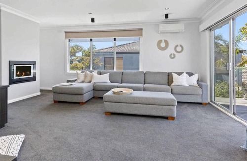 Tootgarook House | 300 m² House ∙ 4 bedrooms ∙ 8 guests