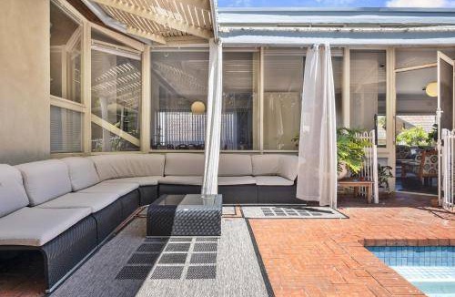 Beaumaris House | 300 m² House ∙ 5 bedrooms ∙ 10 guests