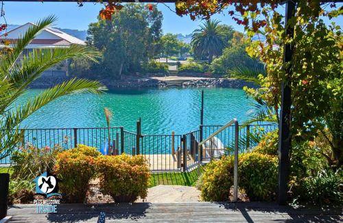 Encounter Bay House | 300 m² House ∙ 3 bedrooms ∙ 6 guests