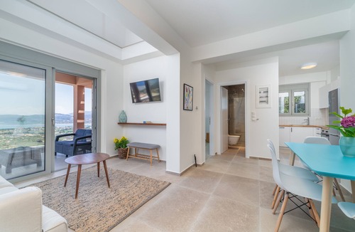 Apolpaina Villa | 31 Blue - Aqua Blue - Private Infinity Pool and BBQ Area