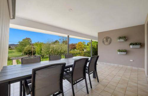 Jindabyne House | 347 m² House ∙ 4 bedrooms ∙ 10 guests