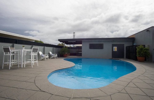 Bundaberg West Hotel | 35 m² Motel ∙ 127 guests