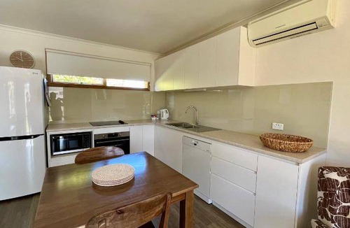 Mallacoota Apartment | 36 m² Serviced apartment ∙ 2 guests