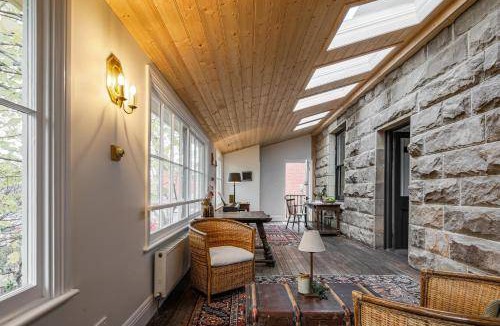 North Hobart Villa | 360 m² Villa ∙ 4 bedrooms ∙ 8 guests