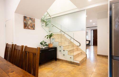 Eastlakes House | 375 m² House ∙ 3 bedrooms ∙ 10 guests