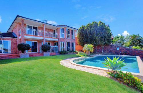 Mermaid Waters House | 399 m² House ∙ 5 bedrooms ∙ 10 guests