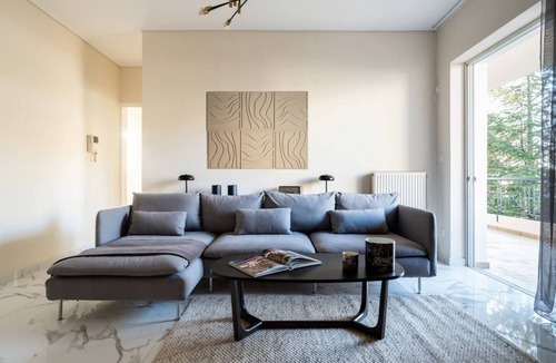 Elliniko-Argyroupoli Apartment | 3BD Apt next to The Ellinikon