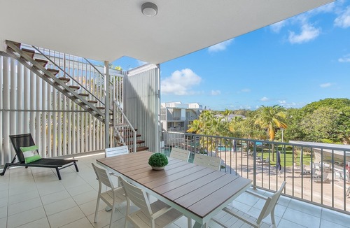 Casuarina Apartment | 3BR Drift Apartment with Rooftop Balcony by uHoliday