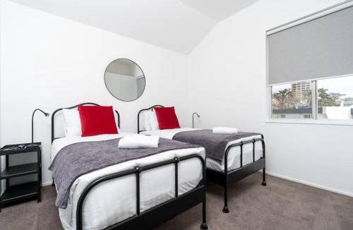 Kingston Apartment | 3BR Loft Apt 1min to Kingston Foreshore - Hosted by Canstay