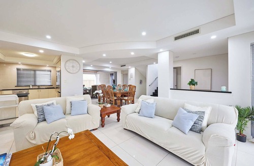 Scarborough House | 4 Bed 4 bath in Scarborough