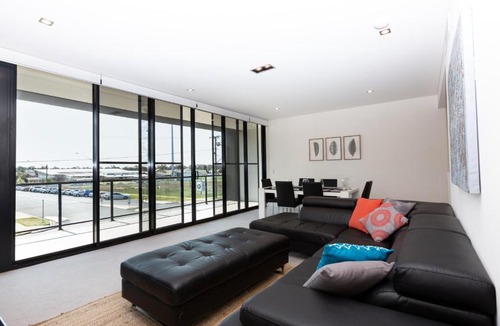 Wagga Wagga Apartment | 4 Bedroom Executive Apartment in the CBD