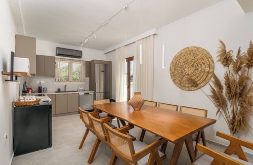 Adamas Villa | 4-Bedroom Villa, Private Pool & BBQ, Walking Distance To The Beach!