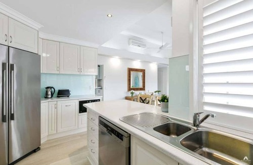 Bokarina House | 4 BRM Family Home with Pool Bokarina