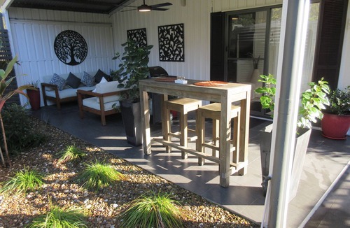 Long Beach Apartment | 4 minutes to Long Beach. Cozy couple's studio on small private acreage