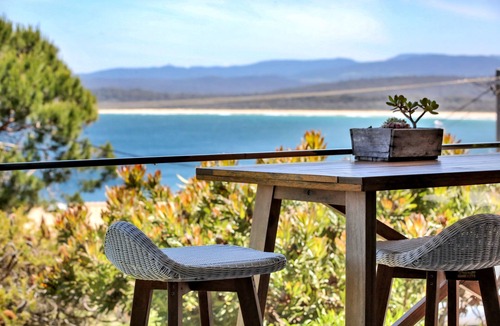 Merimbula Apartment | 4 Points of View - 1 bedroom Apartment 3+ nights