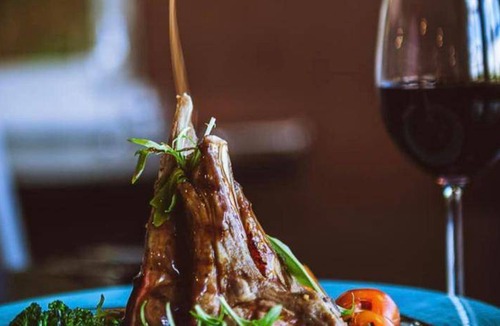 Raymond Terrace Hotel | 40 m² Hotel ∙ 11 guests