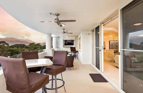 Cairns Apartment | 400 m² Apartment ∙ 3 bedrooms ∙ 6 guests