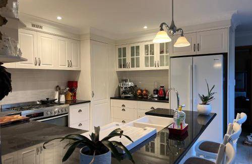 Dee Why House | 400 m² House ∙ 4 bedrooms ∙ 8 guests