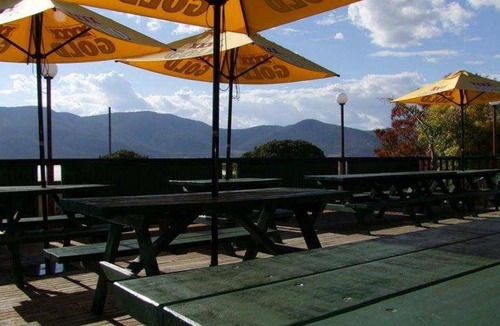 Corryong Hotel | 45 m² Motel ∙ 5 guests