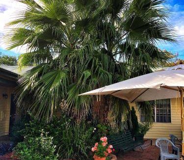 Gulgong Hotel | 45 m² Motel ∙ 8 guests