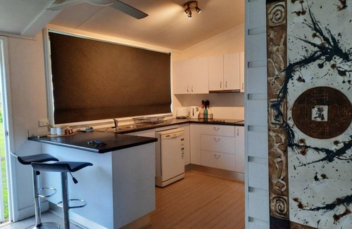 Maryborough House | 450 m² House ∙ 3 bedrooms ∙ 6 guests