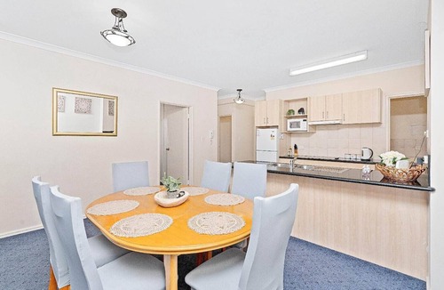 East Perth Apartment | 46 Hay St Hideaway Central 2BR+parking