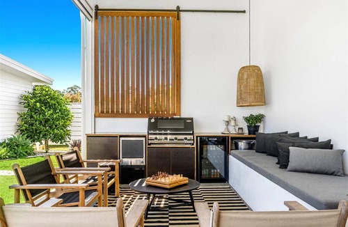 Ewingsdale House | 479 m² House ∙ 5 bedrooms ∙ 10 guests