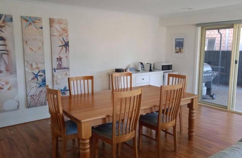 Clifton Springs Bed & Breakfast | 50 m² Bed and breakfast ∙ 2 guests