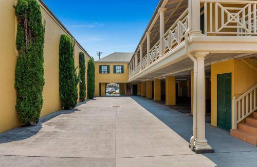 Ballina Hotel | 50 m² Motel ∙ 3 bedrooms ∙ 6 guests